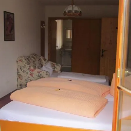 Pensjonat Wirtshaus Zum Wiesejaggl Kaunerberg