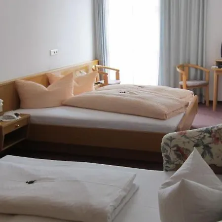 Wirtshaus Zum Wiesejaggl 3*