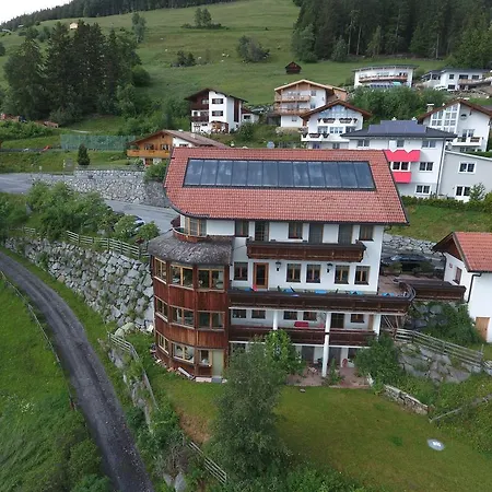 Maison d'hôtes Wirtshaus Zum Wiesejaggl Kaunerberg