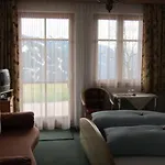 Wirtshaus Zum Wiesejaggl 게스트하우스 3*