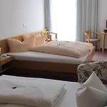 Wirtshaus Zum Wiesejaggl 3*